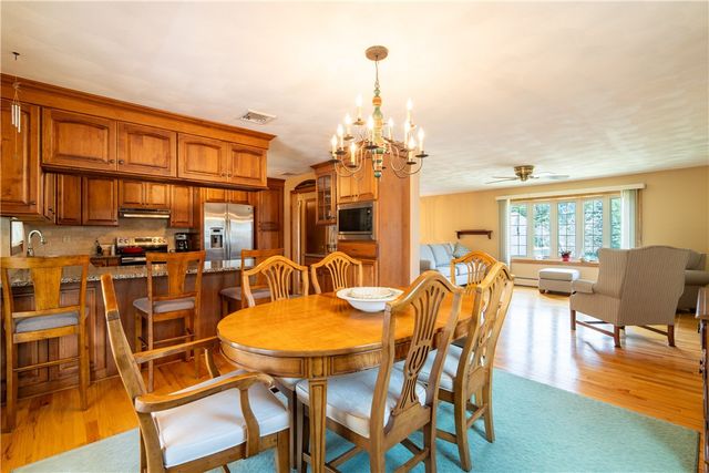 9 Kathleen Drive, Warren, RI 02885