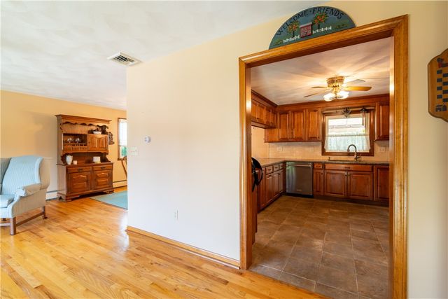 9 Kathleen Drive, Warren, RI 02885