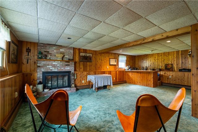 9 Kathleen Drive, Warren, RI 02885
