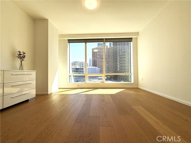 877 Francisco 517, Los Angeles, CA 90017