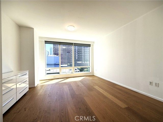 877 Francisco 517, Los Angeles, CA 90017