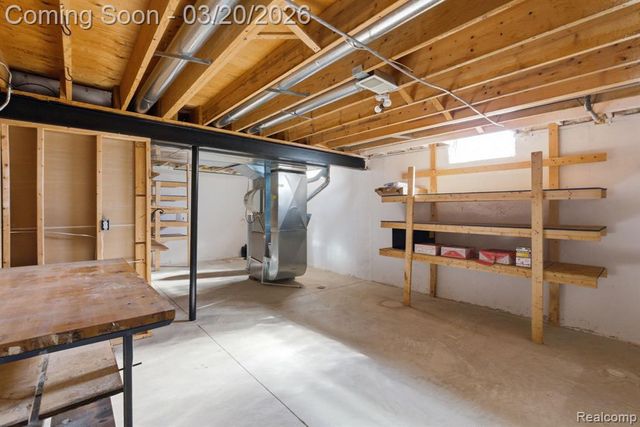 35950 Tamarack Court, New Baltimore, MI 48047