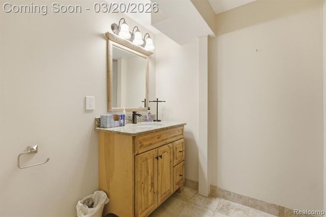 35950 Tamarack Court, New Baltimore, MI 48047