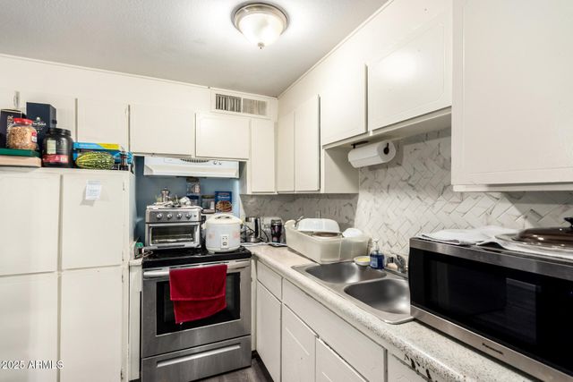 1645 W THUNDERBIRD Road, Phoenix, AZ 85023