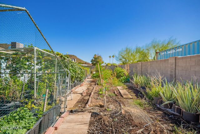 1645 W THUNDERBIRD Road, Phoenix, AZ 85023