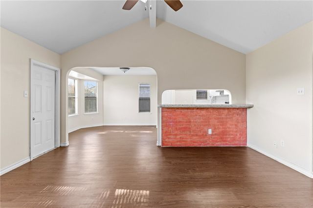 2806 Victoria Park Dr, Corpus Christi, TX 78414