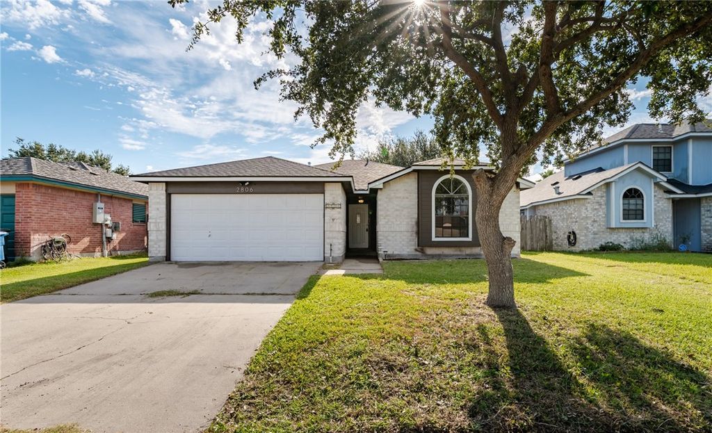 2806 Victoria Park Dr, Corpus Christi, TX 78414