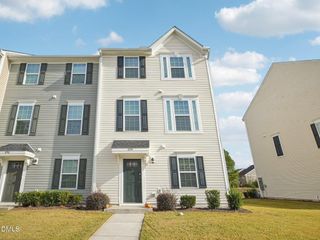 8744 Red Canyon Way, Raleigh, NC 27616