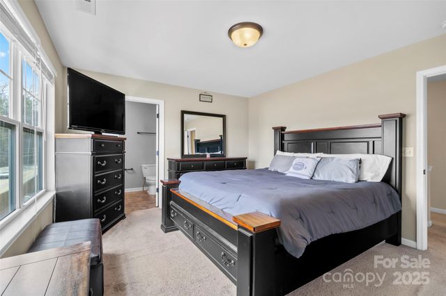 20 Barnett Shoals Drive, Weaverville, NC 28787