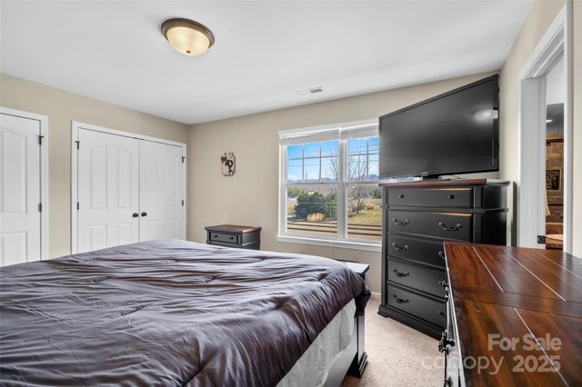 20 Barnett Shoals Drive, Weaverville, NC 28787