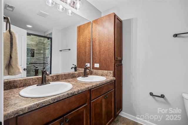 20 Barnett Shoals Drive, Weaverville, NC 28787