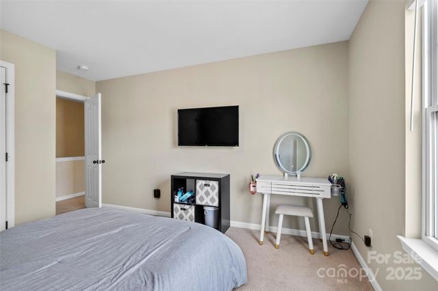 20 Barnett Shoals Drive, Weaverville, NC 28787