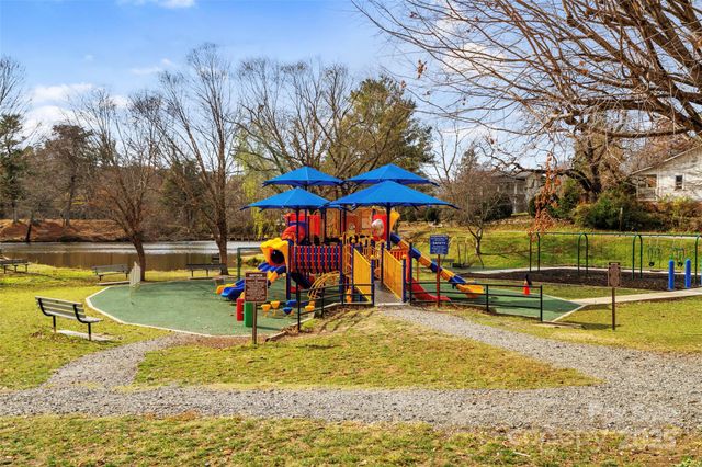 20 Barnett Shoals Drive, Weaverville, NC 28787