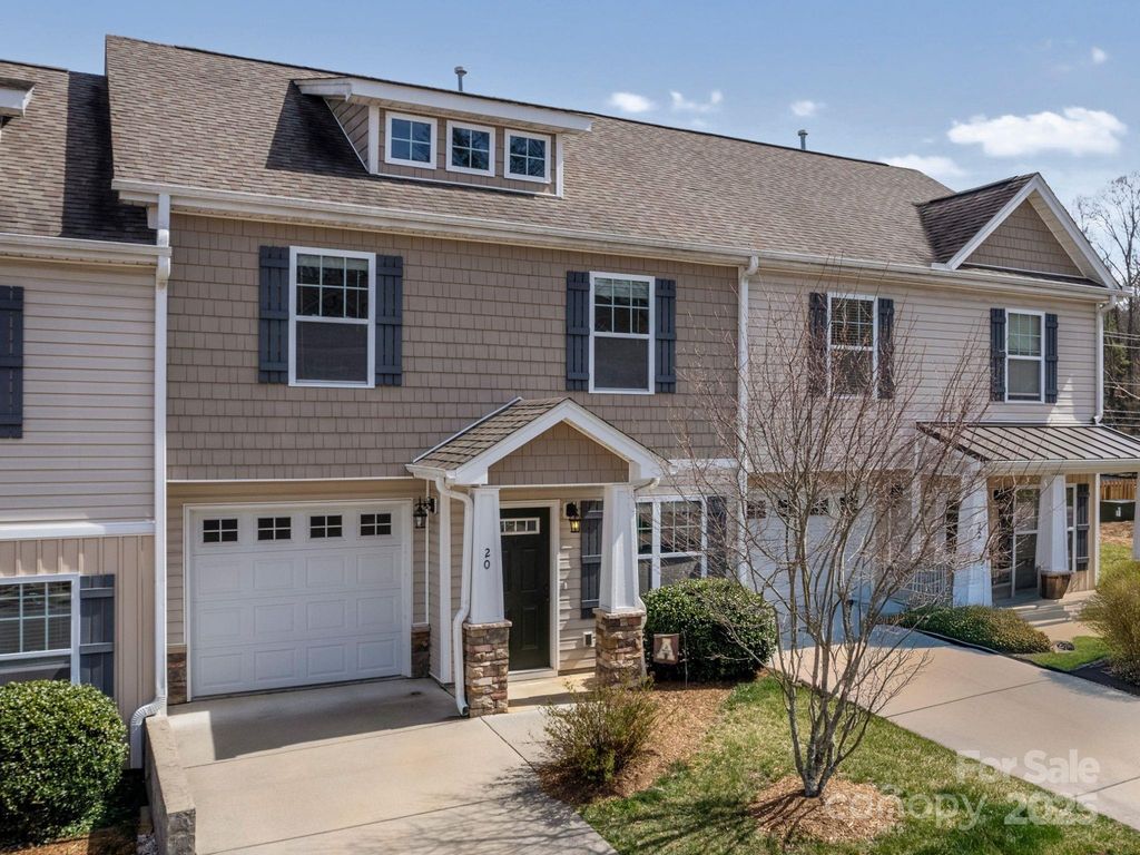 20 Barnett Shoals Drive, Weaverville, NC 28787
