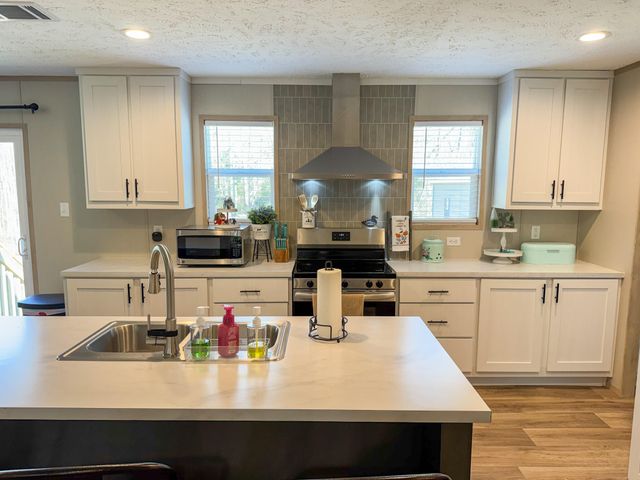 1323 Van Dyke Road, Cottageville, SC 29435