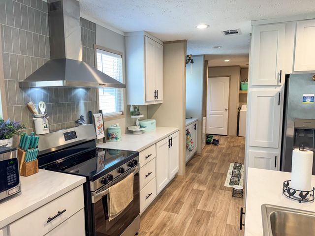 1323 Van Dyke Road, Cottageville, SC 29435