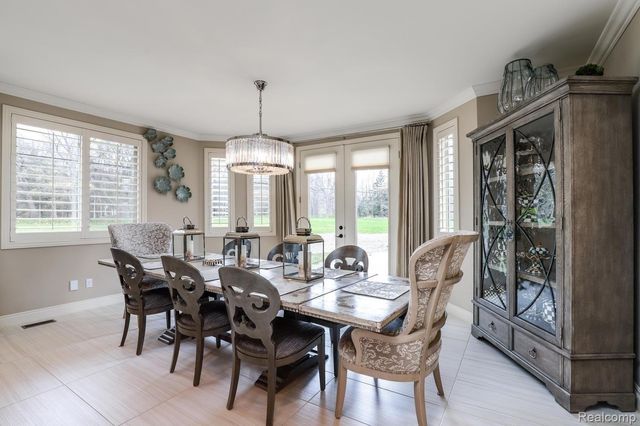 3960 HARVEST CREEK Court, Oakland Charter Township, MI 48306