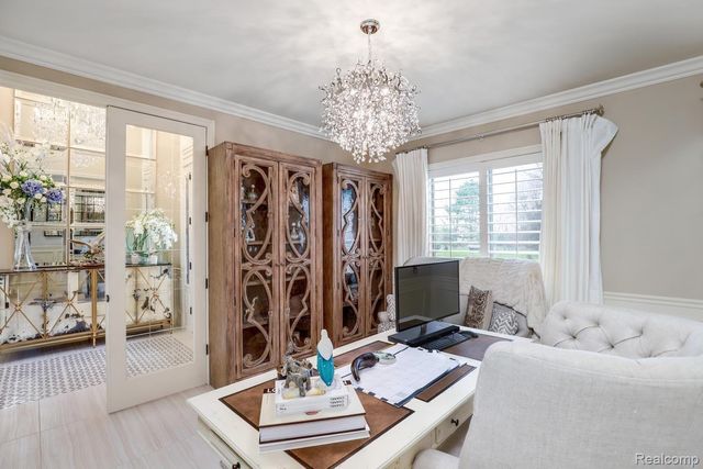 3960 HARVEST CREEK Court, Oakland Charter Township, MI 48306