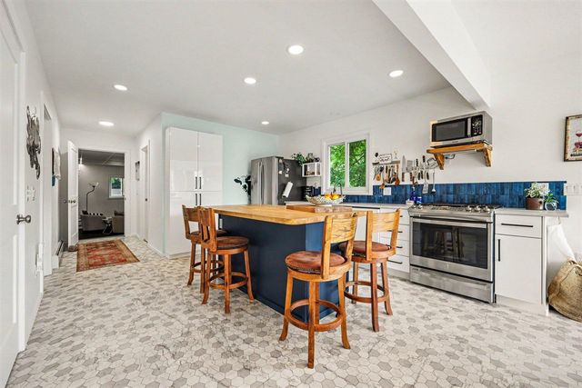 11482 Lakeshore Drive, Lakeview, MI 48850