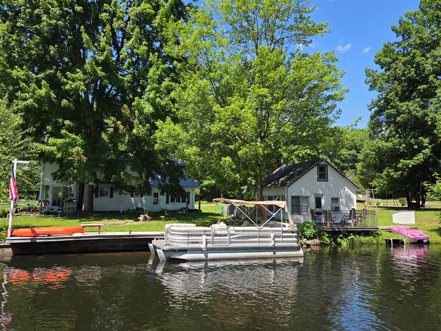 11482 Lakeshore Drive, Lakeview, MI 48850
