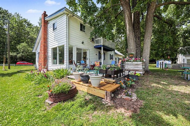 11482 Lakeshore Drive, Lakeview, MI 48850