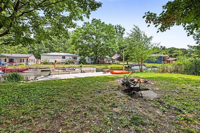 11482 Lakeshore Drive, Lakeview, MI 48850