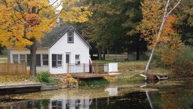 11482 Lakeshore Drive, Lakeview, MI 48850