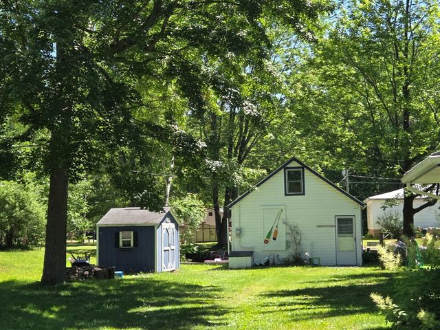 11482 Lakeshore Drive, Lakeview, MI 48850