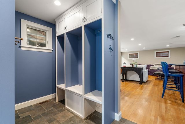 42 Sheridan Rd, Wellesley, MA 02481