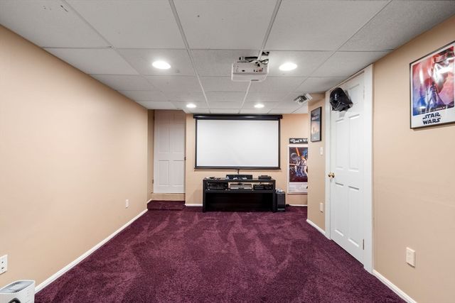 42 Sheridan Rd, Wellesley, MA 02481