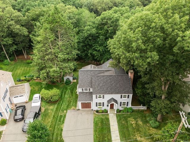 42 Sheridan Rd, Wellesley, MA 02481