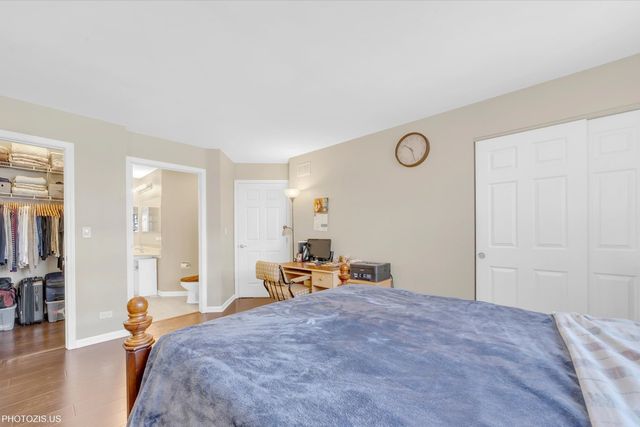 864 Lansing Court 864, Vernon Hills, IL 60061