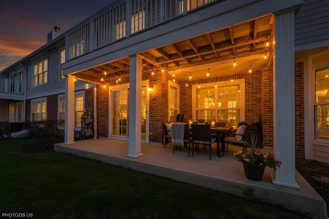 864 Lansing Court 864, Vernon Hills, IL 60061