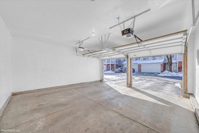 864 Lansing Court 864, Vernon Hills, IL 60061