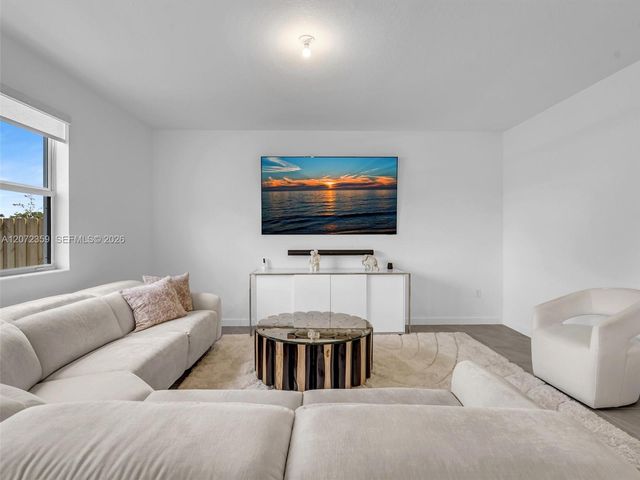 2832 SE 23rd Avenue, Homestead, FL 33035
