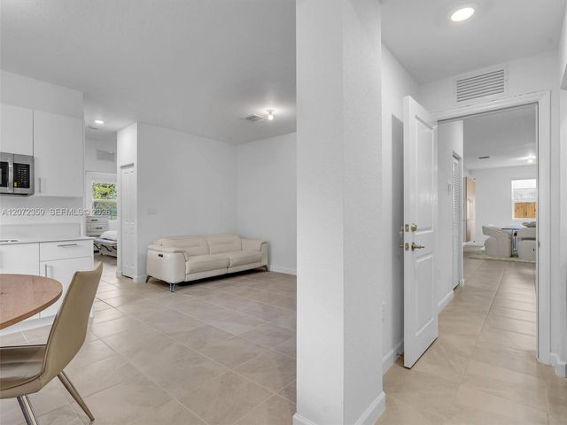 2832 SE 23rd Avenue, Homestead, FL 33035