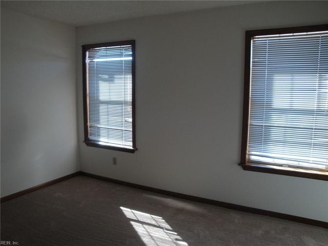 3994 Wyckoff DR, Virginia Beach, VA 23452