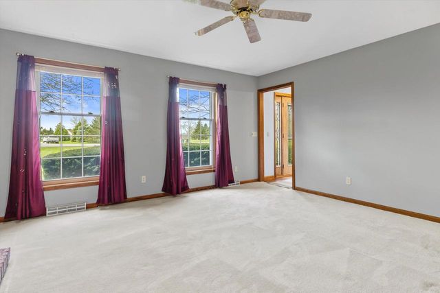6237 S Edgewater Drive, Beloit, WI 53511