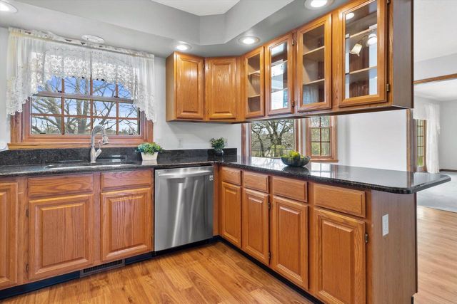 6237 S Edgewater Drive, Beloit, WI 53511