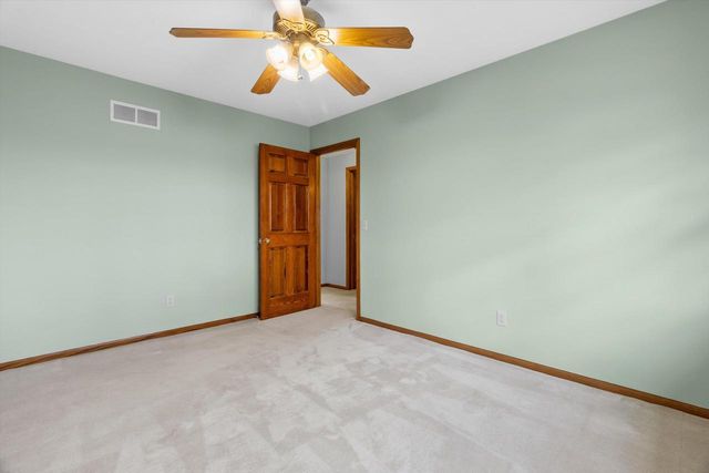 6237 S Edgewater Drive, Beloit, WI 53511