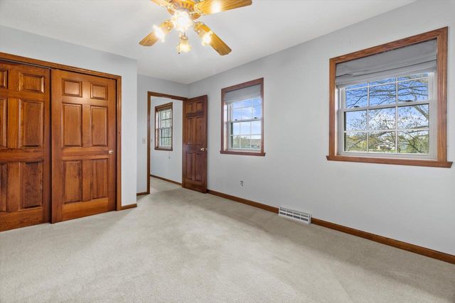 6237 S Edgewater Drive, Beloit, WI 53511