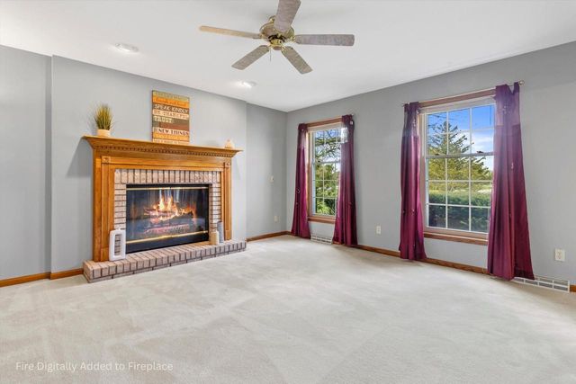 6237 S Edgewater Drive, Beloit, WI 53511