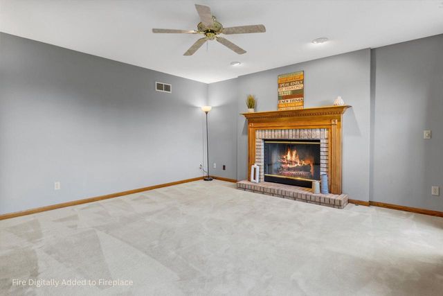 6237 S Edgewater Drive, Beloit, WI 53511