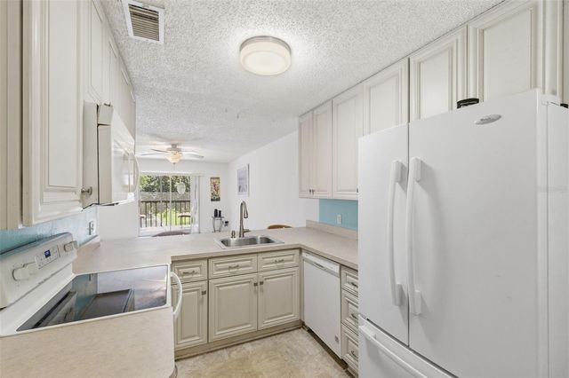 11201 122ND AVENUE 114, Largo, FL 33778