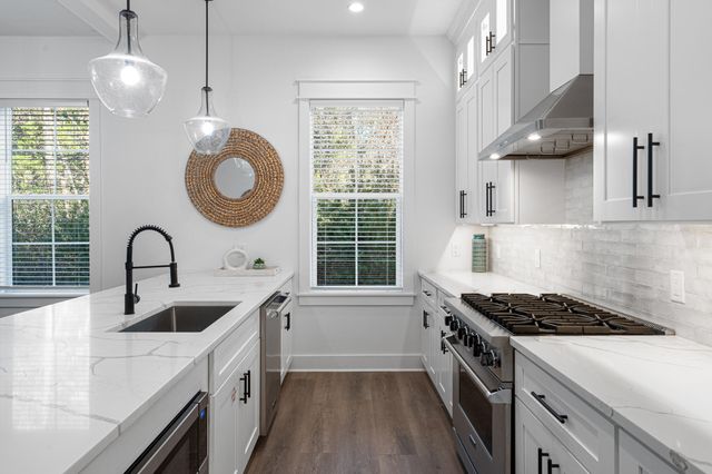 33 Palm Ridge Road, Miramar Beach, FL 32550