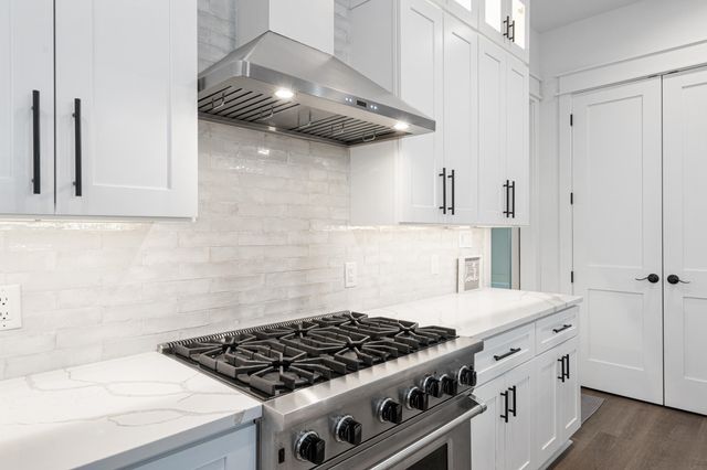 33 Palm Ridge Road, Miramar Beach, FL 32550