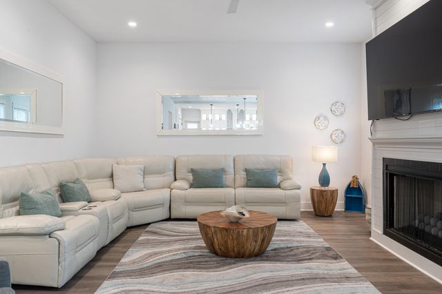 33 Palm Ridge Road, Miramar Beach, FL 32550