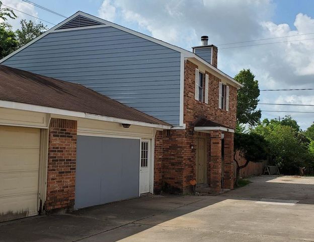 9201 Carousel Lane A, Houston, TX 77080