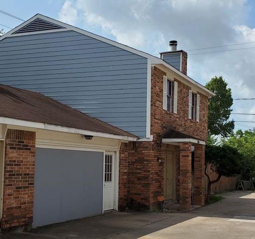 9201 Carousel Lane A, Houston, TX 77080