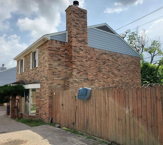 9201 Carousel Lane A, Houston, TX 77080